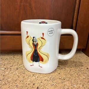 CRUELLA DE VIL Ceramic Mug Rae Dunn Disney Villains Collection 101 Dalmatians
